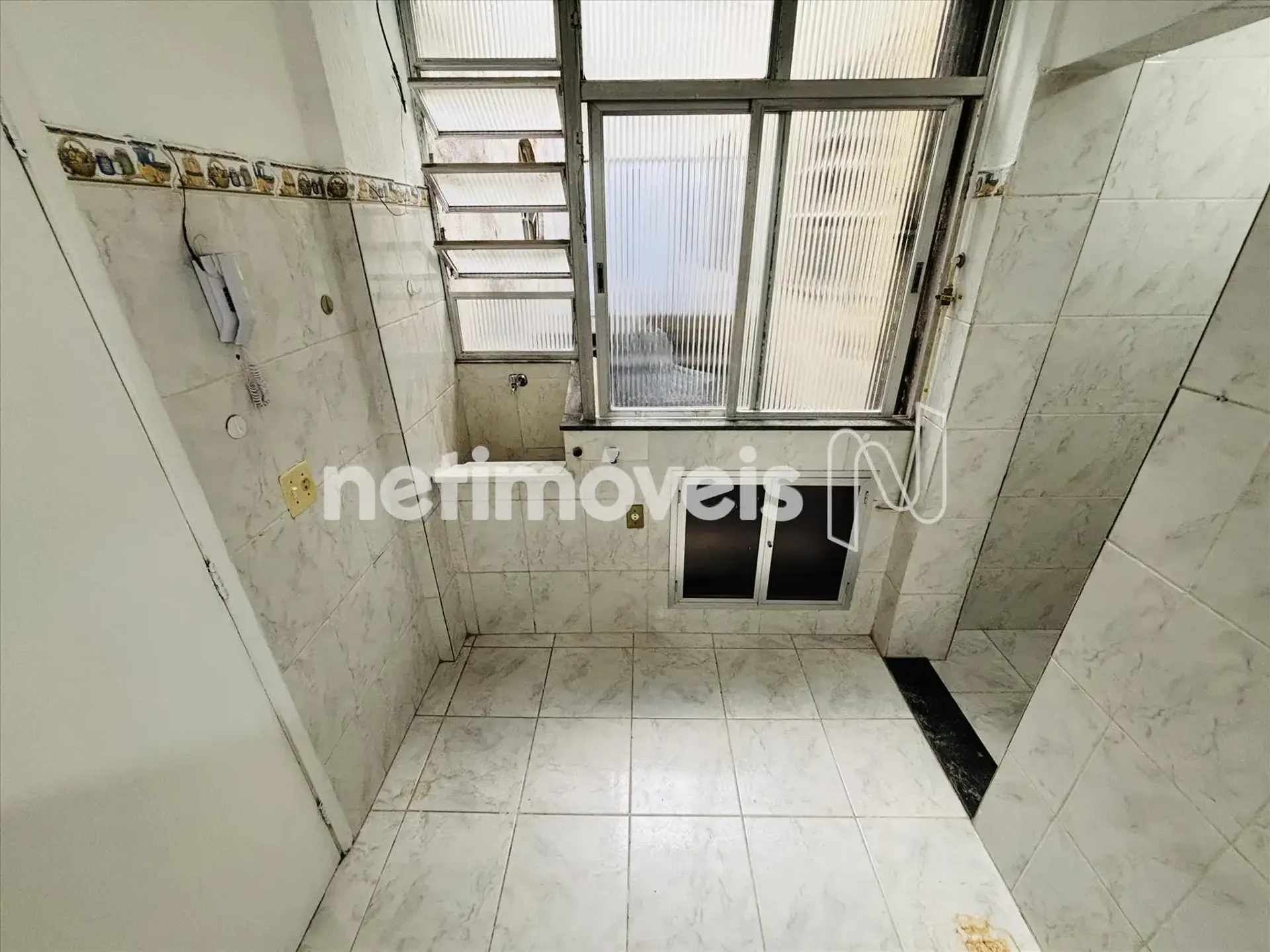 Apartamento com 2 quartos, cozinha separada e 1 banheiro — photo 22