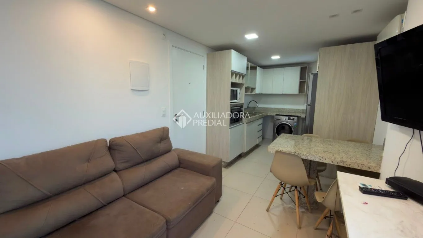 Мебльована квартира з 1 спальнею та 68 м² — photo 8