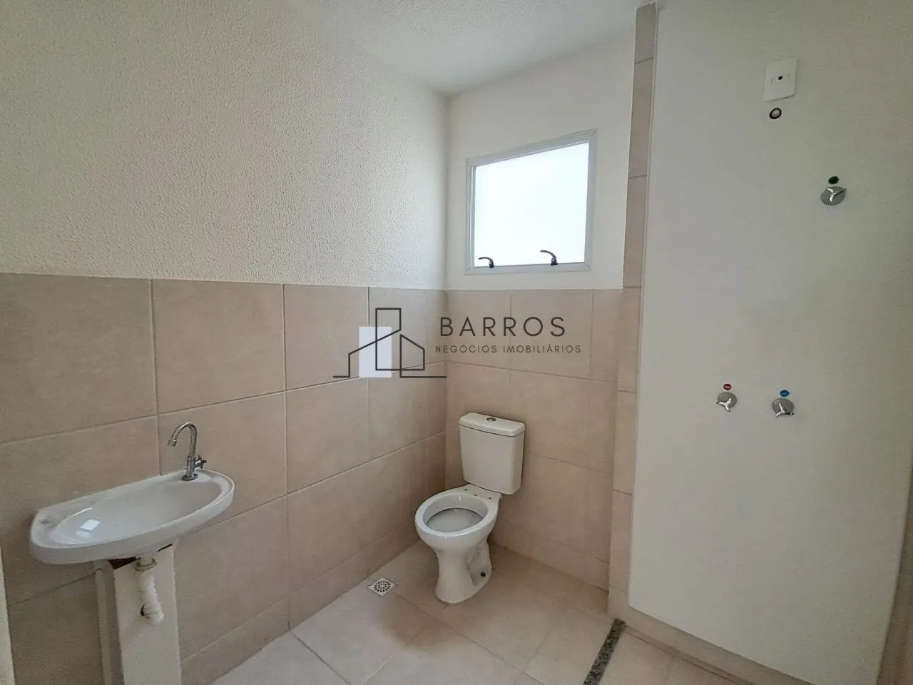 2-bedroom apartment in a building with a coworking space — photo 14