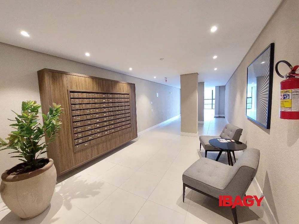 2-bedroom apartment in a building with a sauna — photo 4