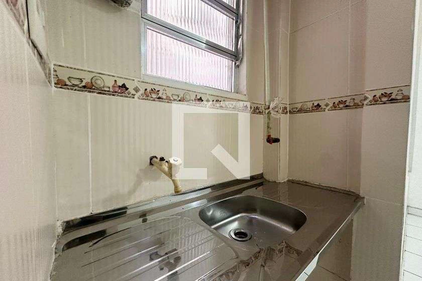 27 m² studio with 1 bedroom and 1 bathroom — photo 8