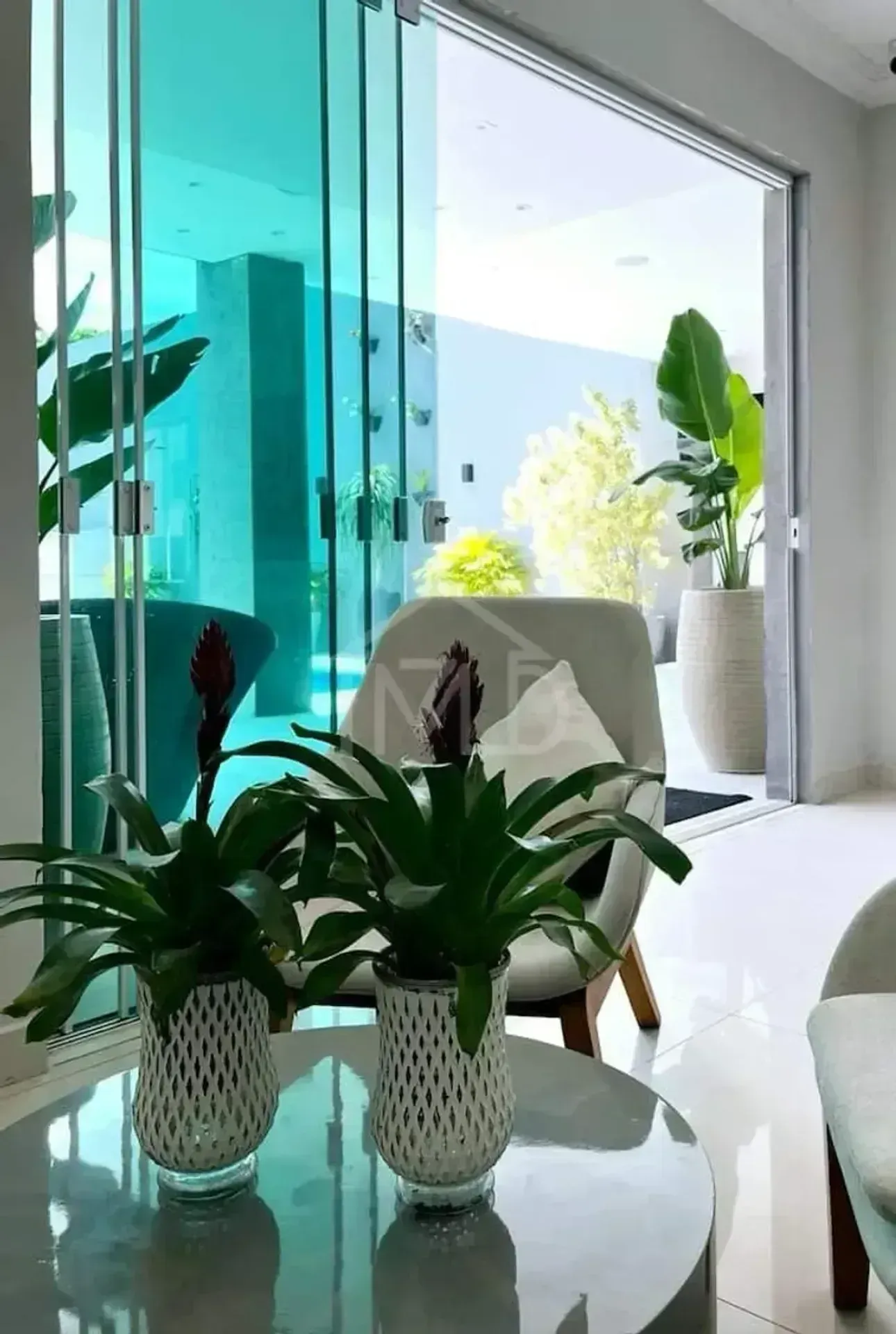 Casa mobiliada com 7 suítes e 10 banheiros, 720 m² — photo 35