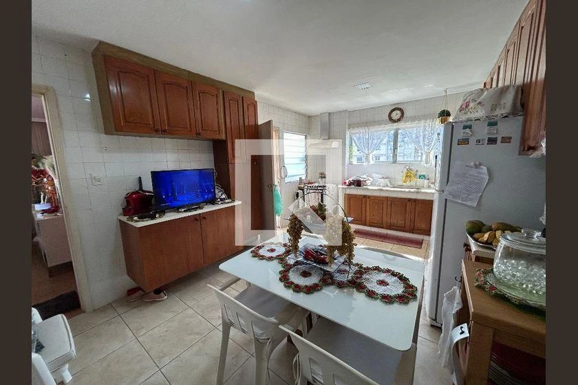 Квартира 400 м² з 4 спальнями та зоною для прання — photo 35