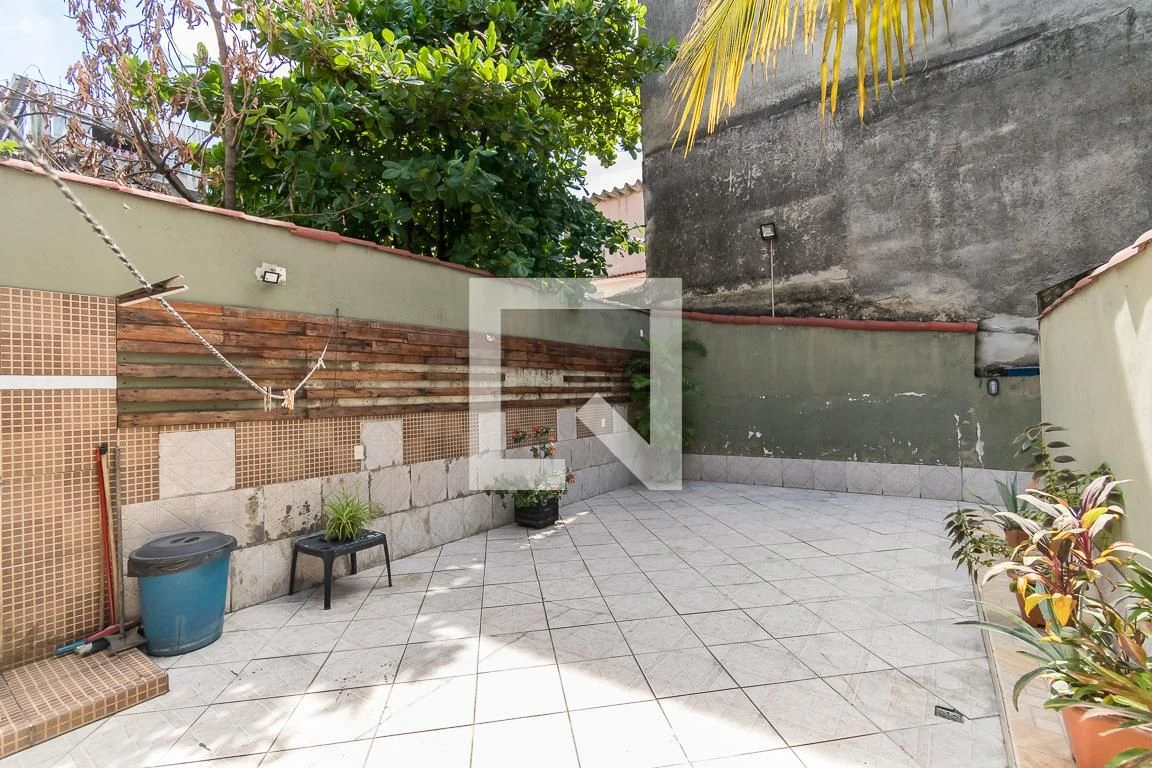 Furnished 227 m² house with a private garden — photo 60