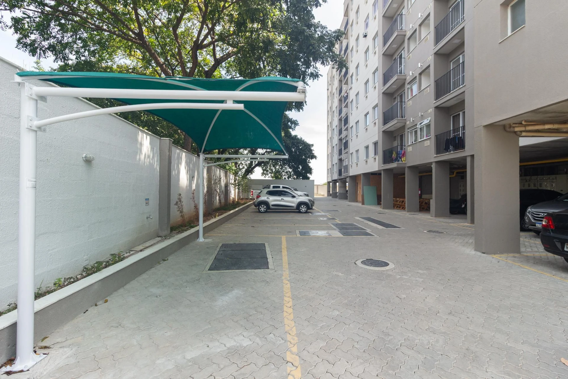 Apartment with 2 bedrooms, 1 en-suite and 1 parking spot — photo 42