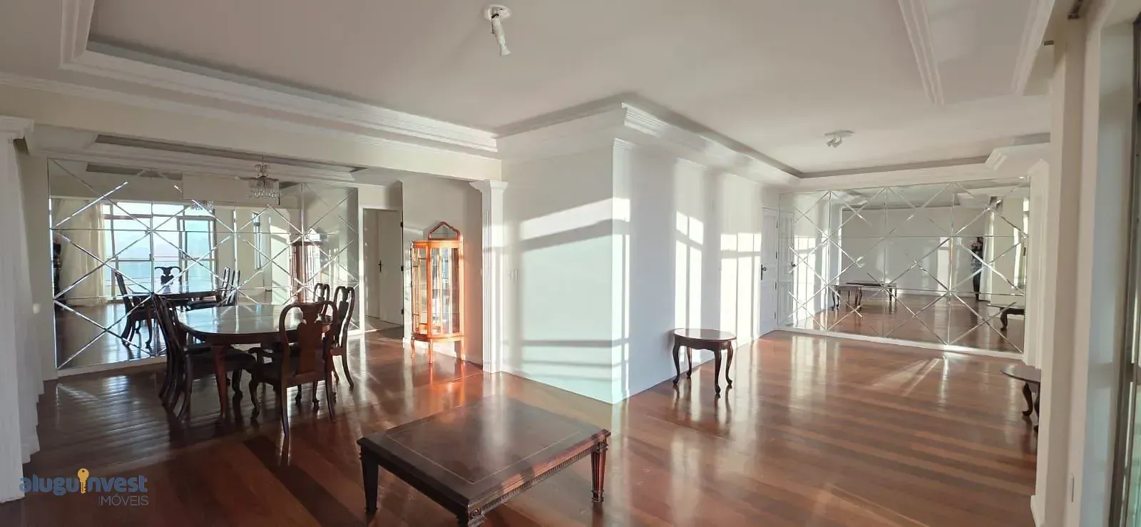 Квартира з 4 спальнями та 173,94 м² і балконом — photo 5