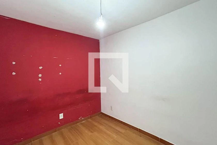 House, 50 m², with wood or laminate floors — photo 21
