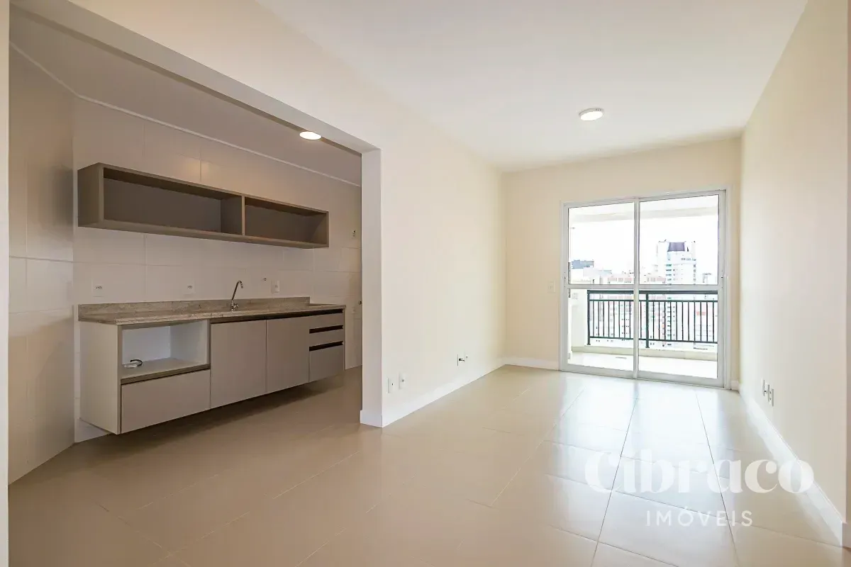 2-bedroom apartment with balcony and 2 parking spots — photo 3