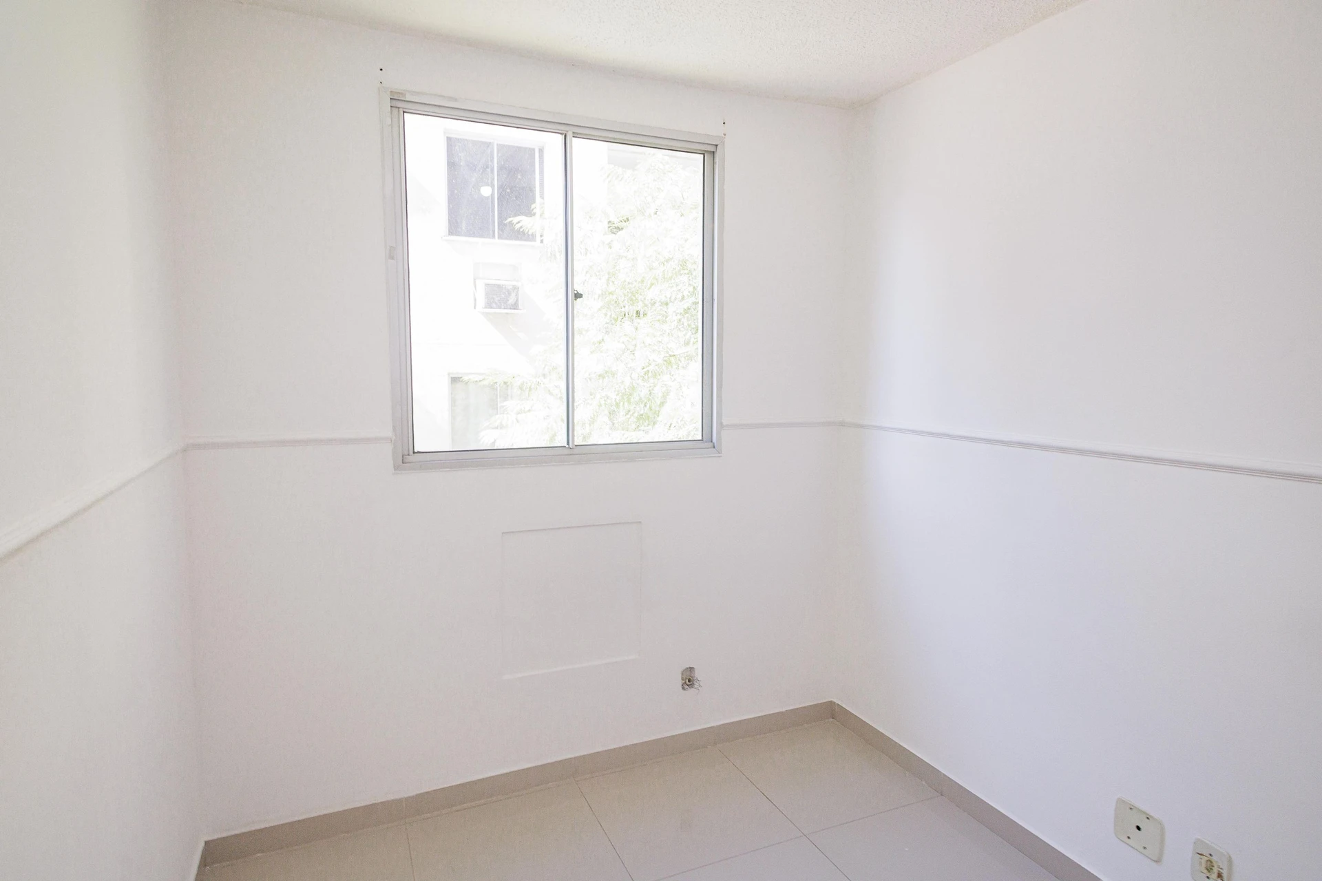 Unfurnished 2-bedroom apartment with 1 bathroom and parking — photo 12