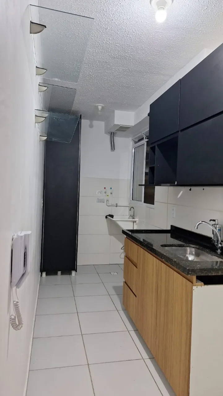 2-bedroom apartment with wood floors in the living room — photo 5