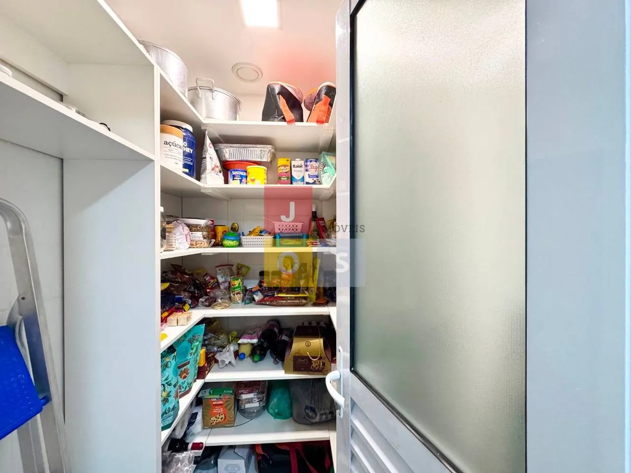 Apartamento mobiliado, 193 m², com janelas do piso ao teto — photo 53