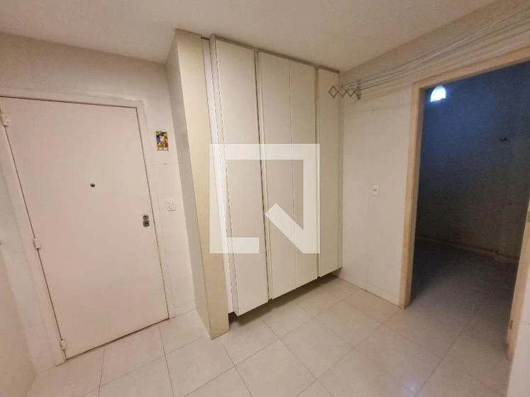 Washing machine in a 3-bedroom apartment, 300 m² — photo 23