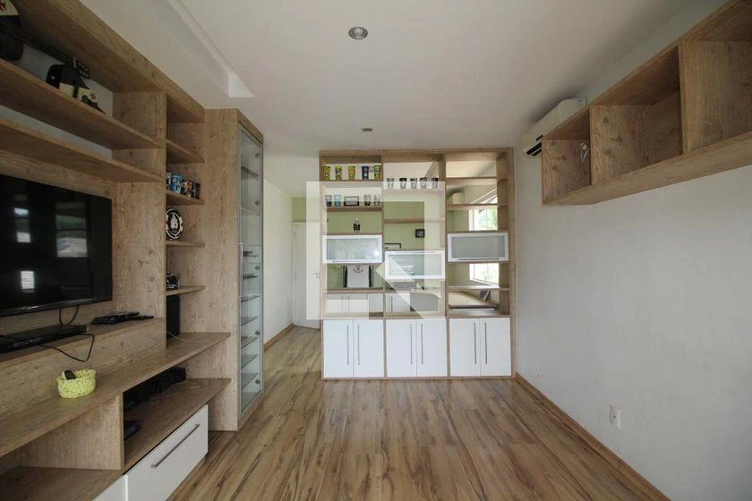 6-bedroom house with 4 en-suite suites and 600 m² — photo 16