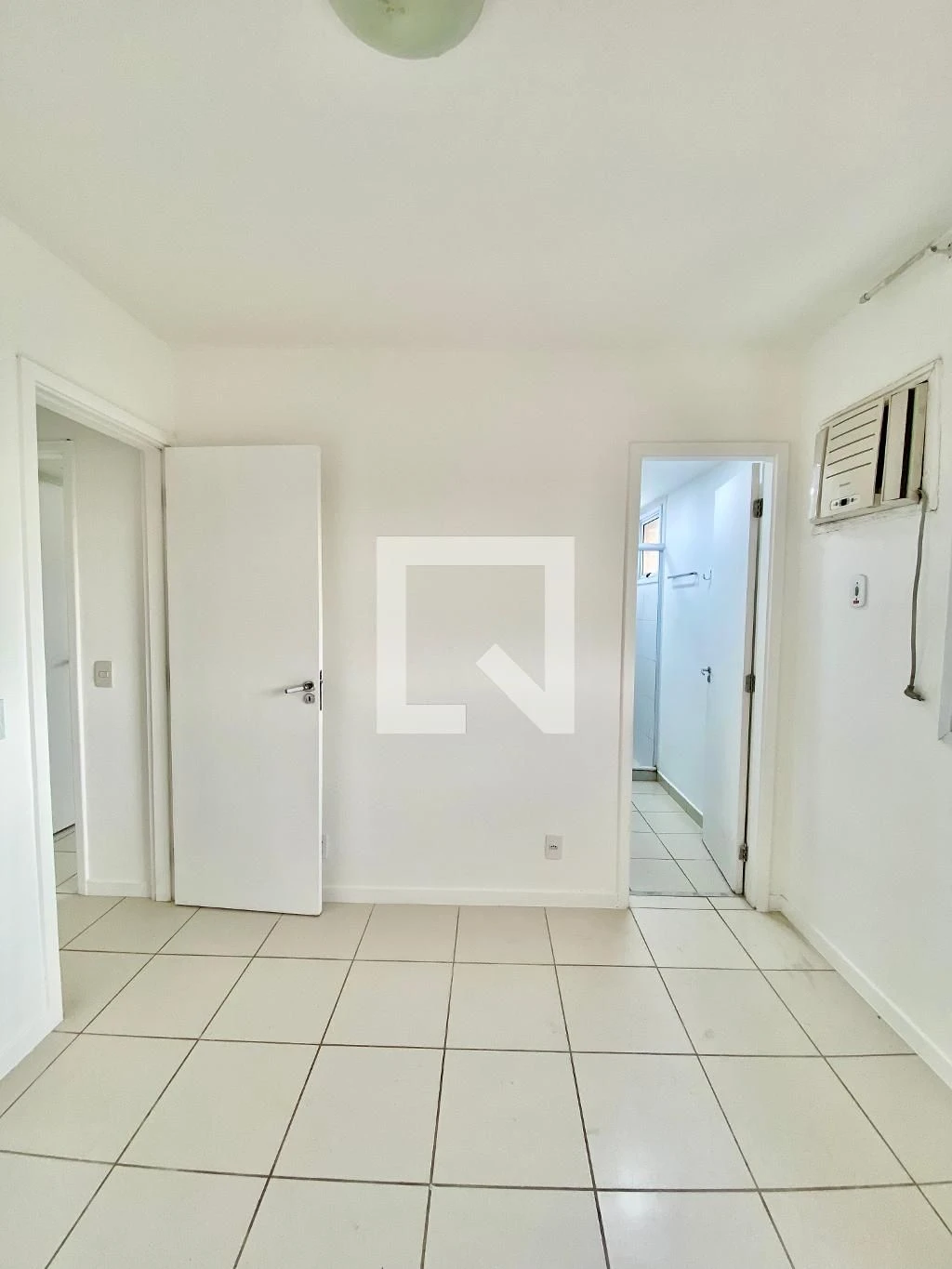 Apartamento de 2 quartos em condomínio com piscina — photo 40