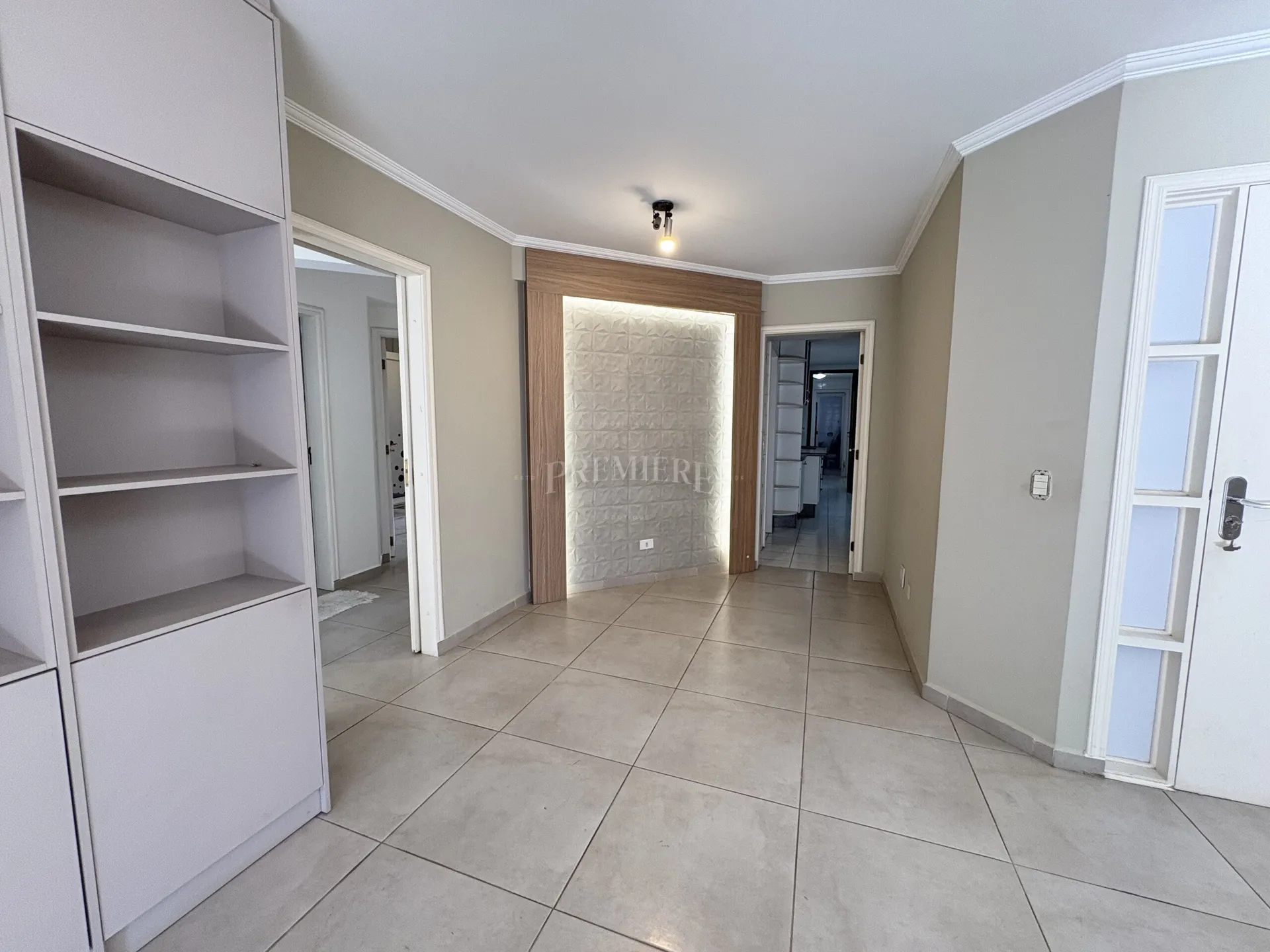 3-bedroom apartment with a home office in Curitiba — photo 7