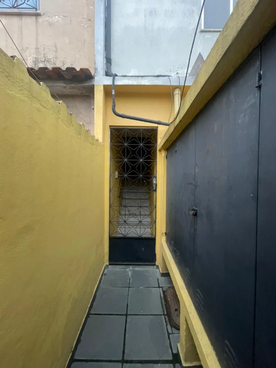 Unfurnished apartment with 2 bedrooms and 3 bathrooms — photo 18