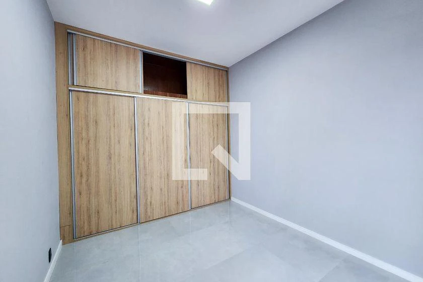 250 m² apartment with a mountain view and a walk-in closet — photo 15