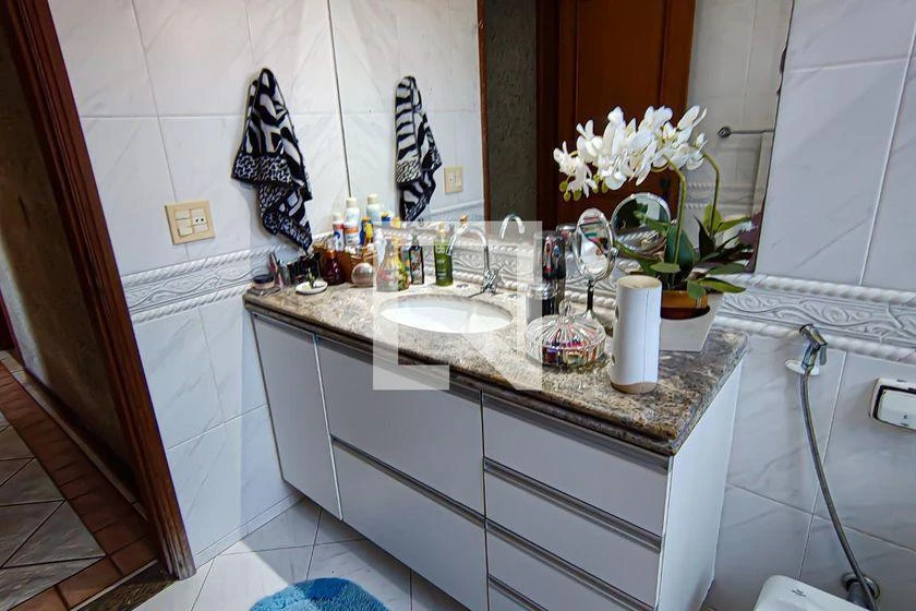 Casa de 420 m² com 4 quartos, 3 vagas e quintal — photo 35