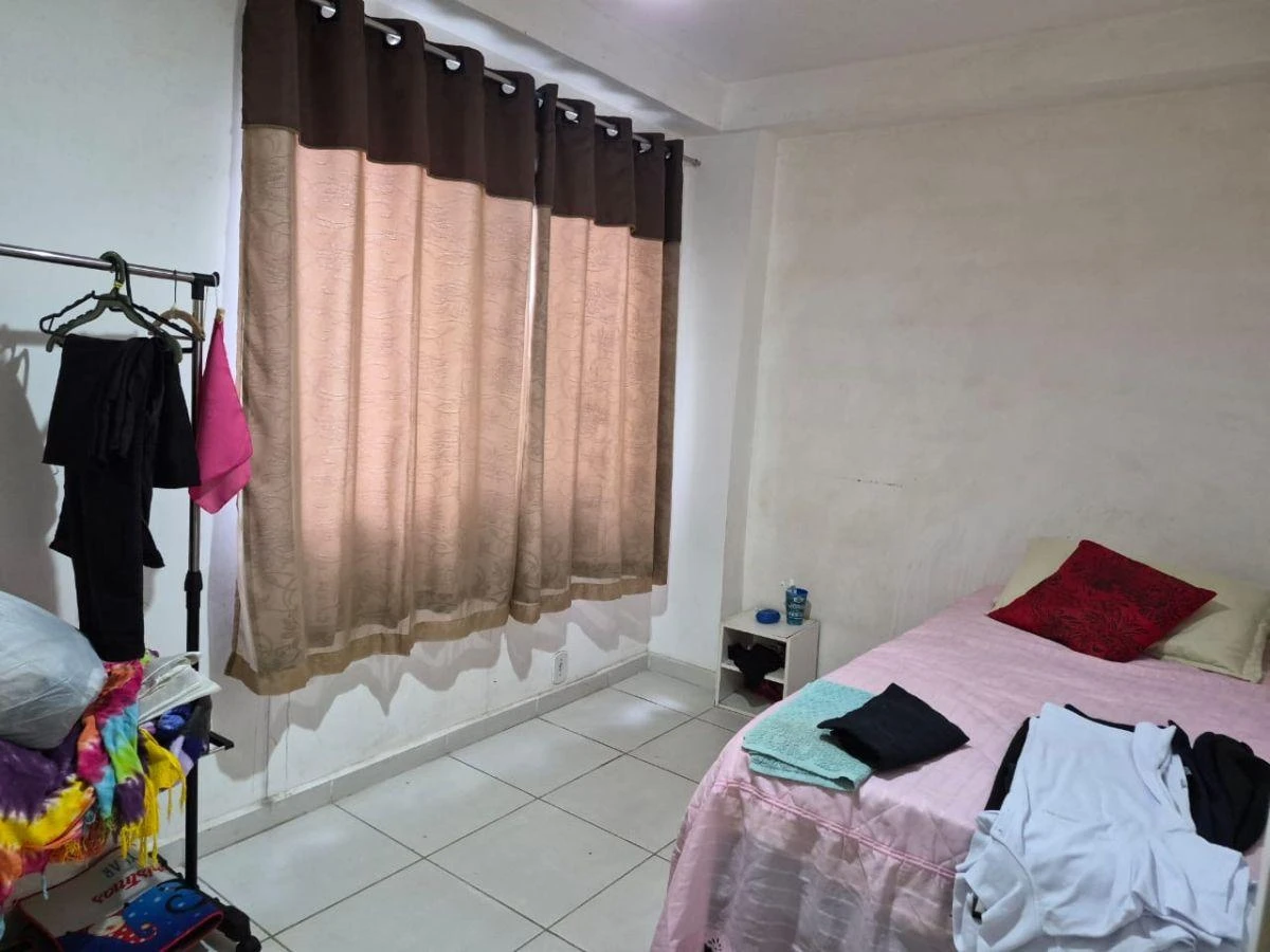 Furnished 3-bedroom apartment with enclosed glass balcony — photo 10