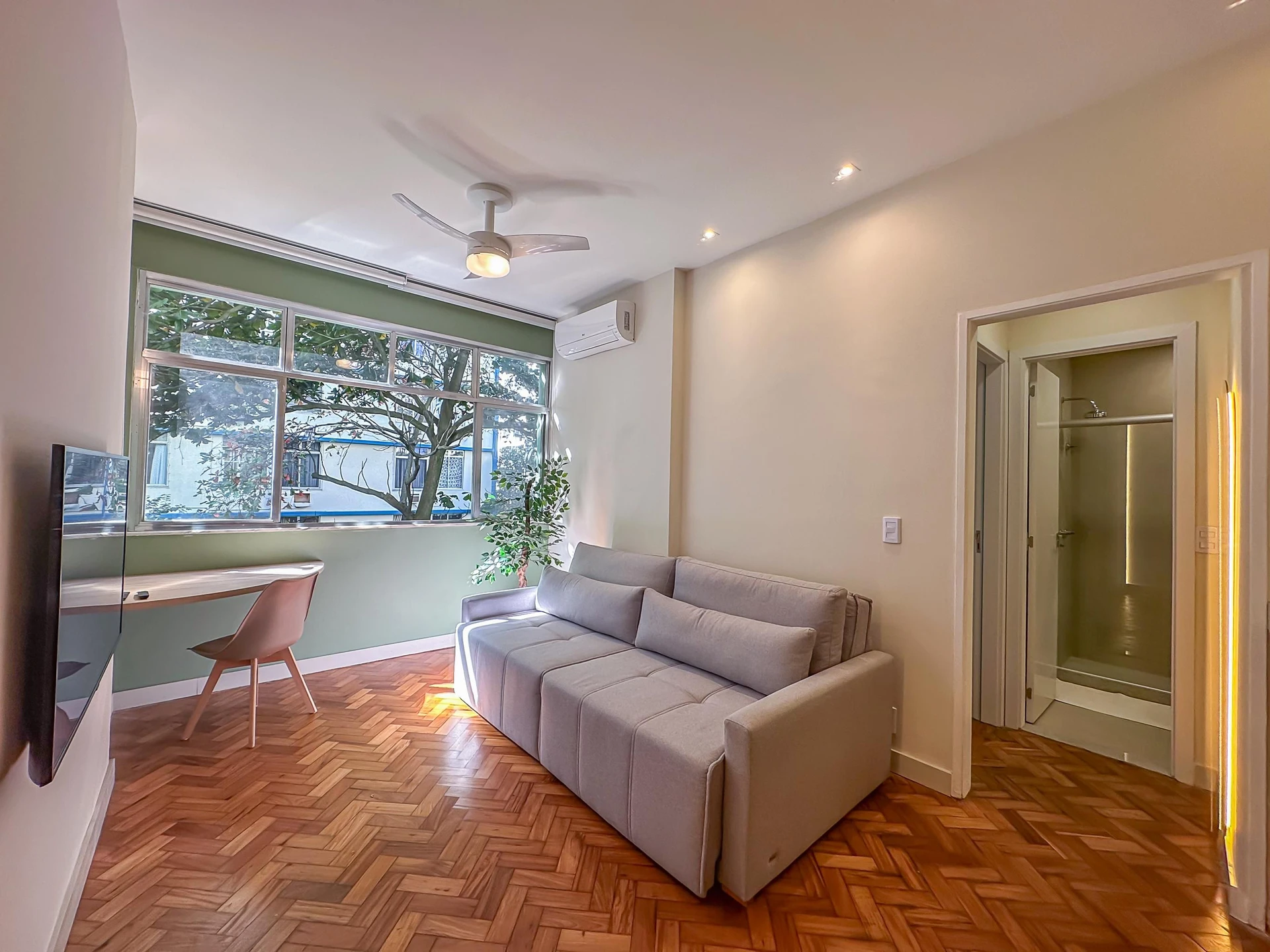 Furnished 45 m² apartment with 1 bedroom — photo 14