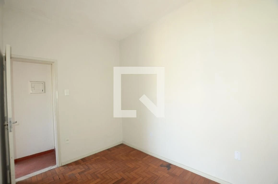 Rental apartment with 2 bedrooms and 1 bathroom — photo 30