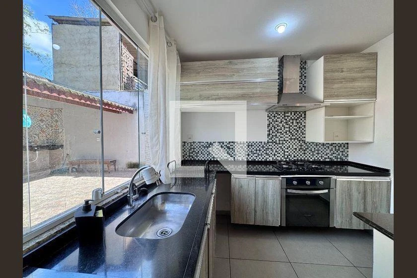 Garden in a 3-bedroom house, 180 m² — photo 36