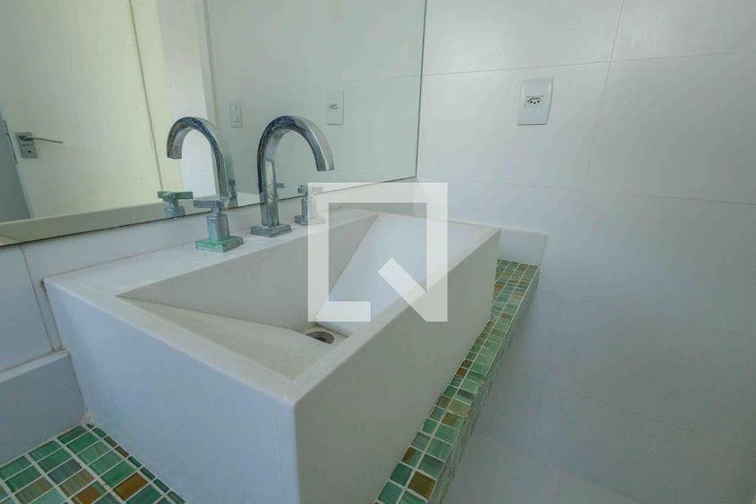 6-bedroom house with 470 m² and 7 parking spaces — photo 50