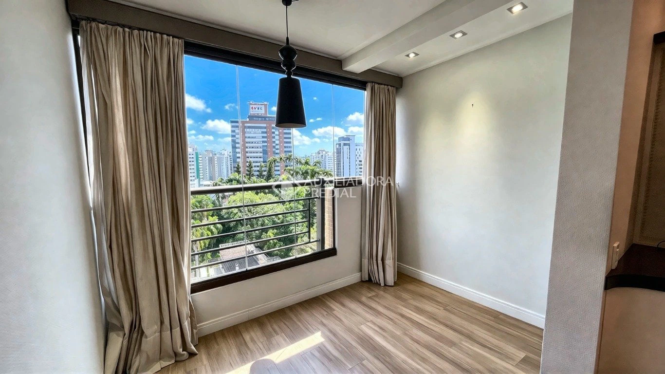 Вид на парк та 2 спальні: квартира 40 м² — photo 20