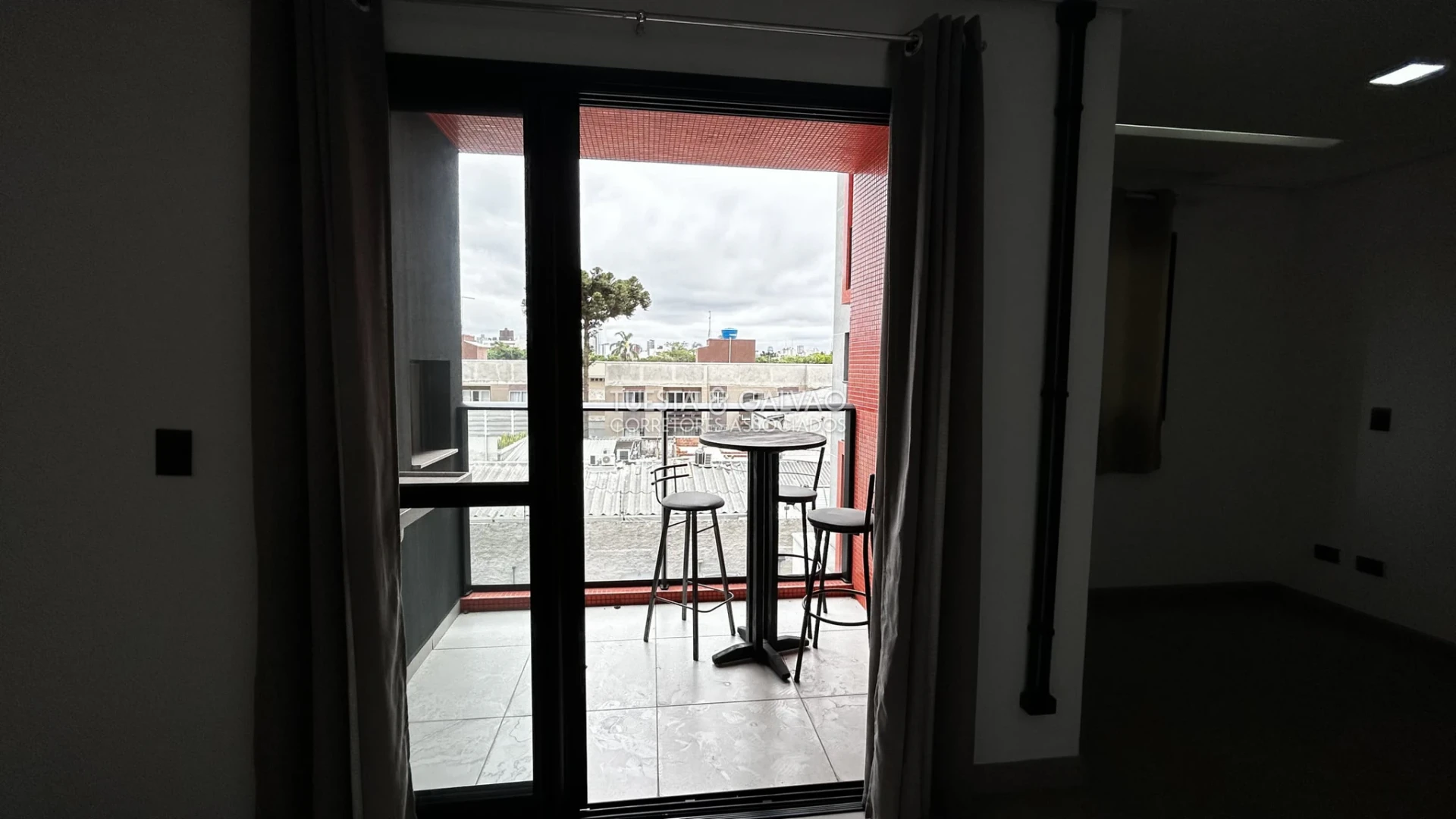 1-bedroom apartment with open-plan kitchen, 47 m² — photo 14