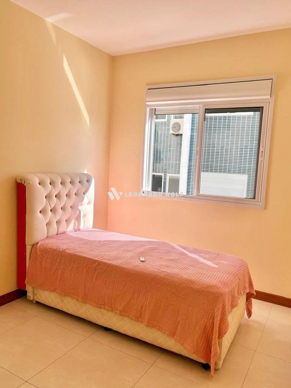 2-bedroom apartment with a water view in Florianópolis — photo 12
