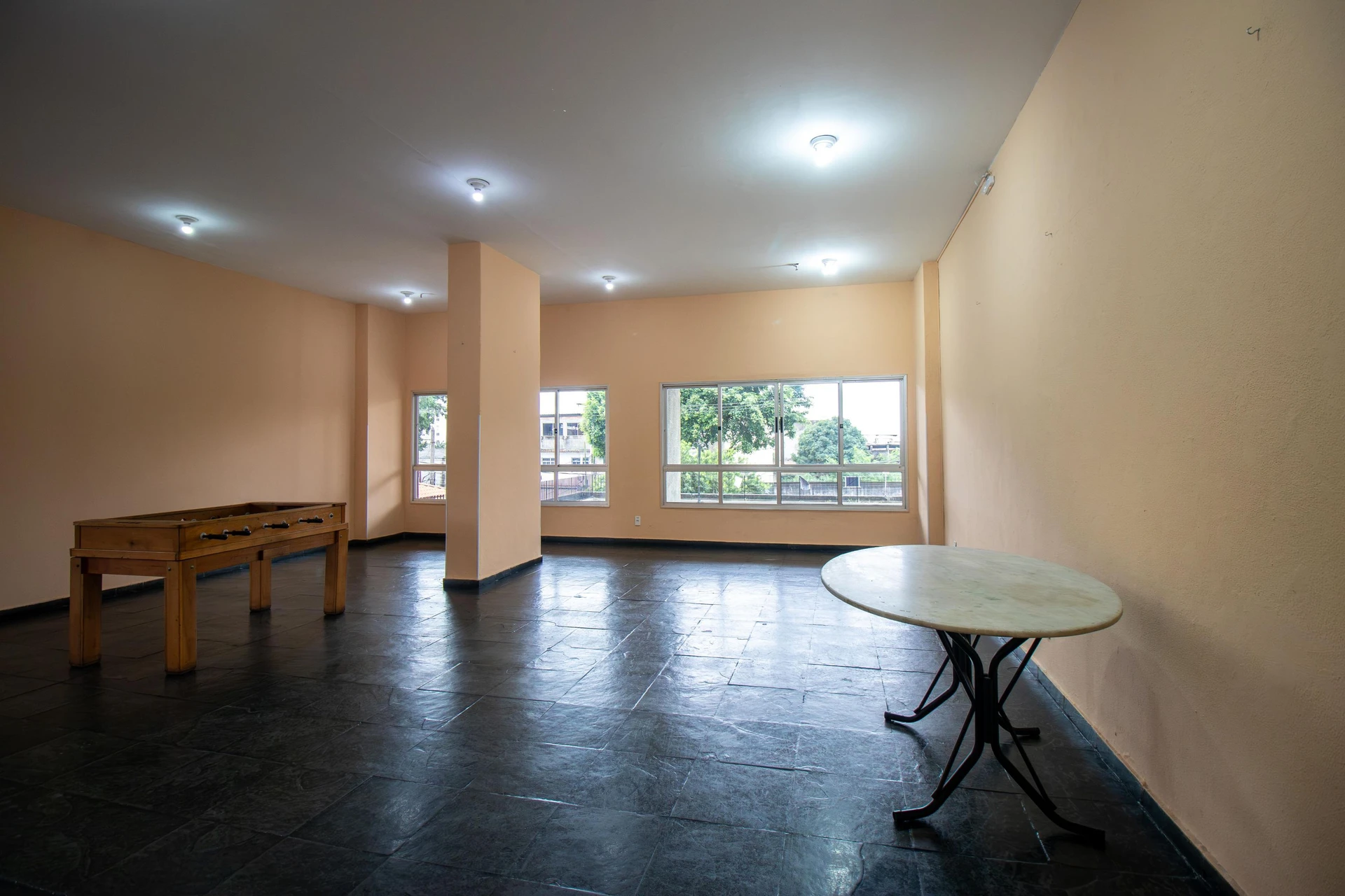 Apartamento mobiliado com 2 quartos e varanda fechada — photo 10