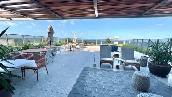 136 m² apartment with 3 en-suite bedrooms and 2 parking