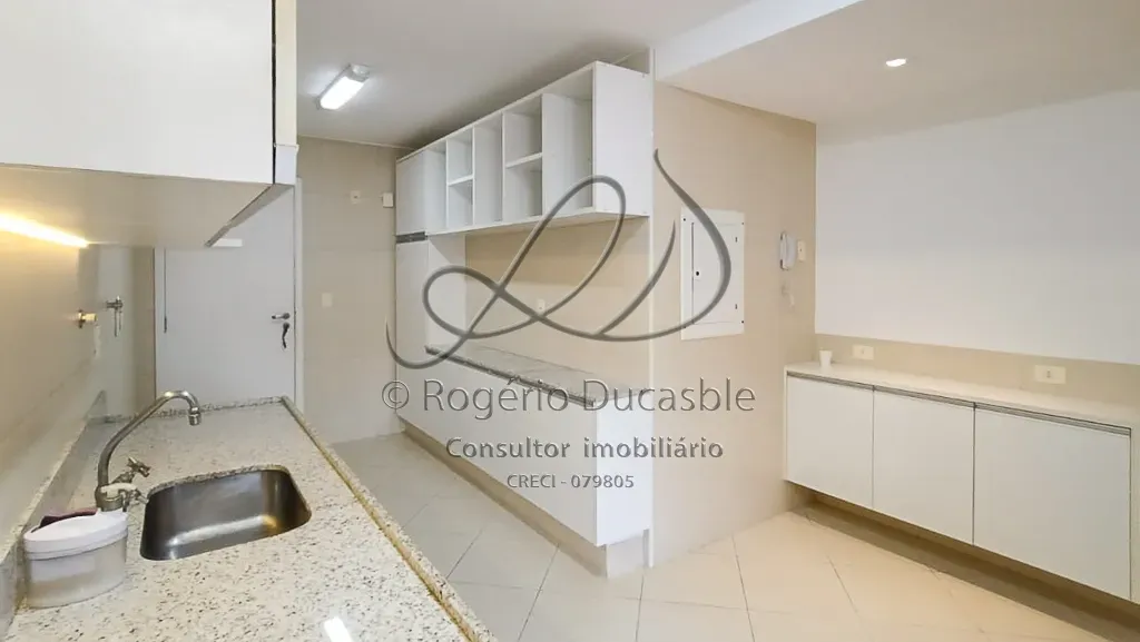 4-bedroom apartment, 2 with their own bathrooms, 165 m² — photo 8