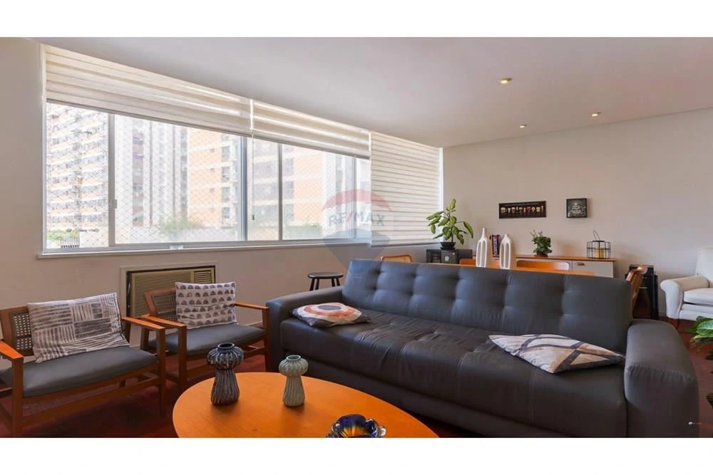 Furnished 3-bedroom apartment with a ready workspace — photo 9