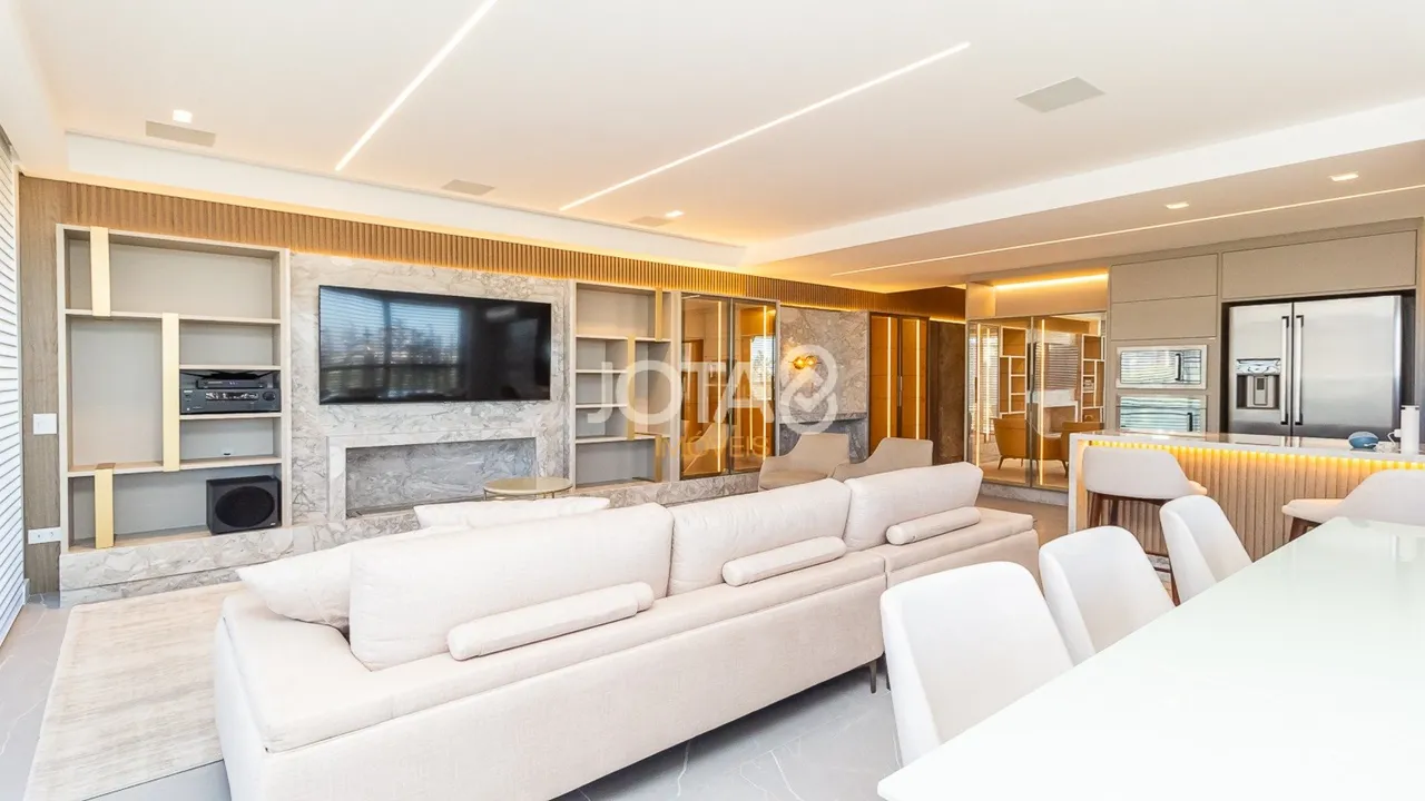 186 m² apartment with 3 en-suites and private BBQ — photo 4