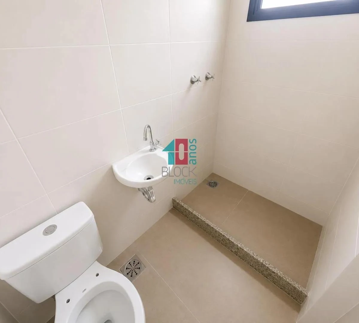 3-bedroom apartment, 1 with its own bathroom, 83 m² — photo 13