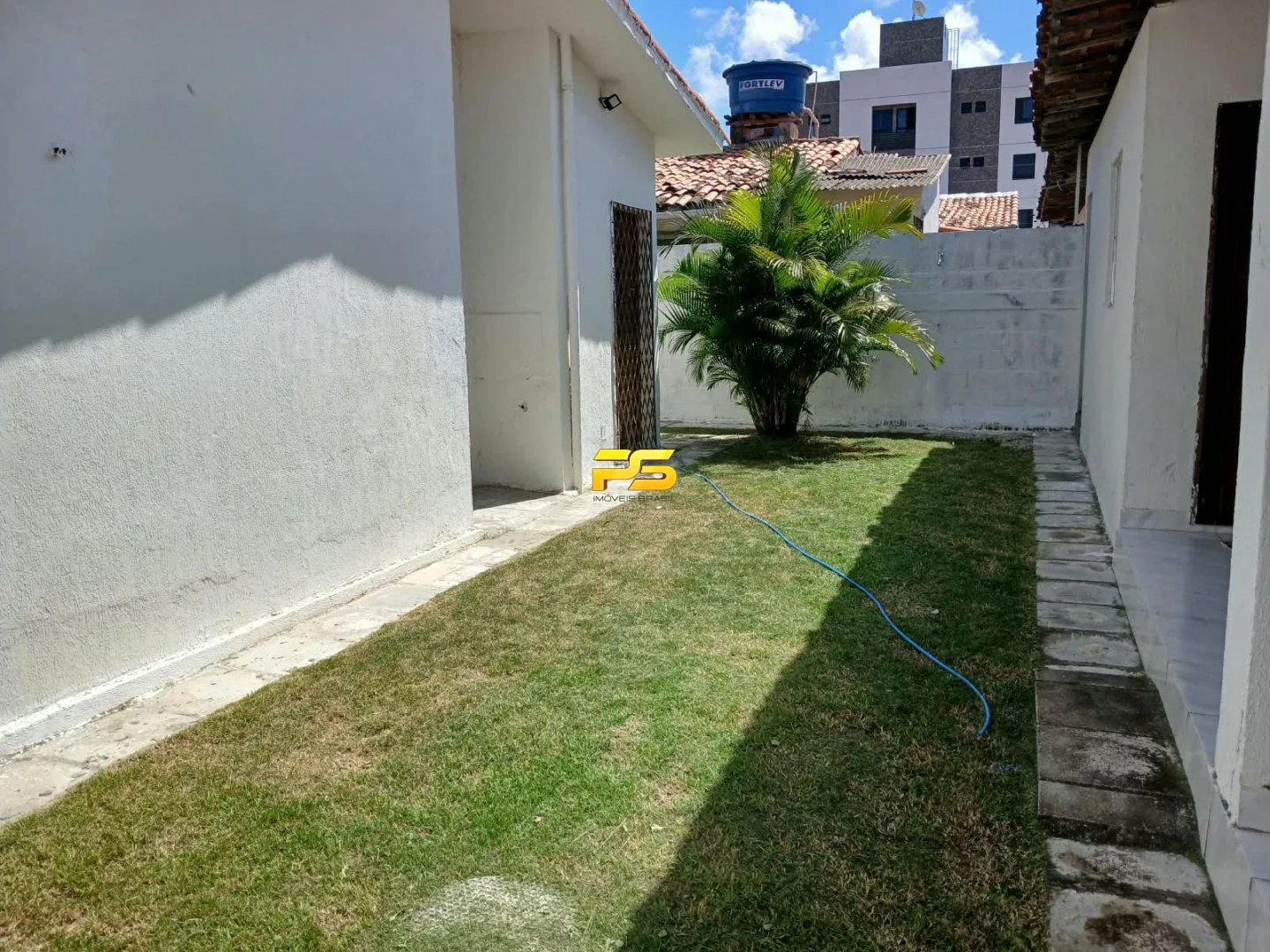4-bedroom house, 1 with its own bathroom, 175 m² — photo 32