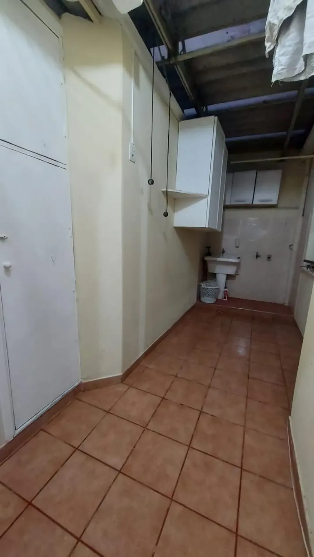 Apartamento mobiliado de 55 m² com 3 quartos e mesa — photo 10