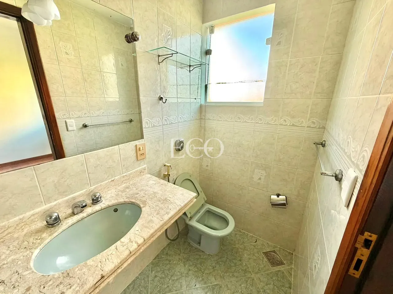 Casa duplex no térreo com 6 quartos e 3 suítes — photo 27