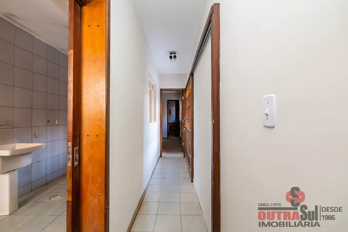 Casa com 2 dormitórios e 4 banheiros para locação — photo 28