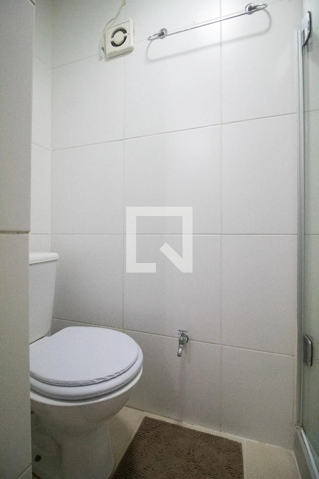 Студія 20 м² з пральною машиною та робочим місцем — photo 9