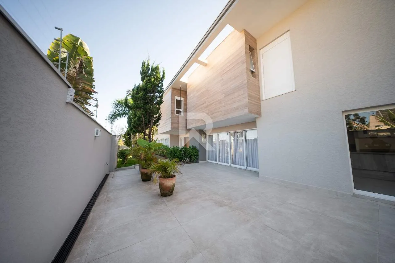 House, 441 m², with a private BBQ — photo 19