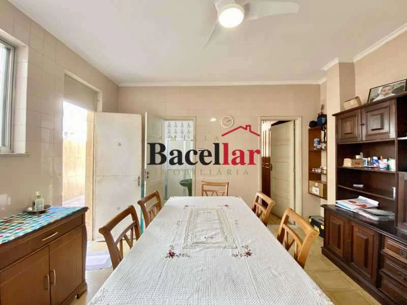 Furnished house with 4 bedrooms and a balcony — photo 2