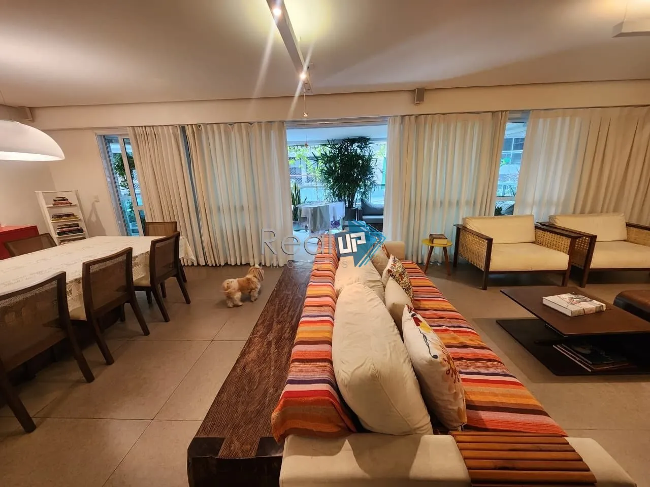 4-bedroom apartment with 227 m² and 3 parking spaces — photo 12