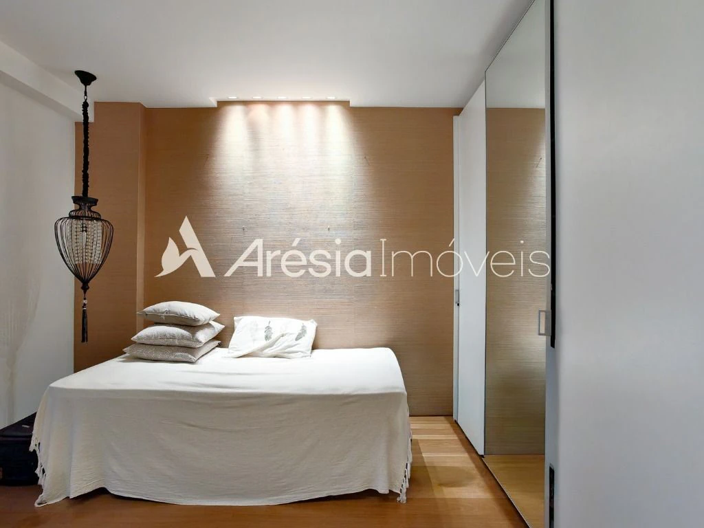 Furnished apartment with 4 bedrooms and private BBQ area — photo 29