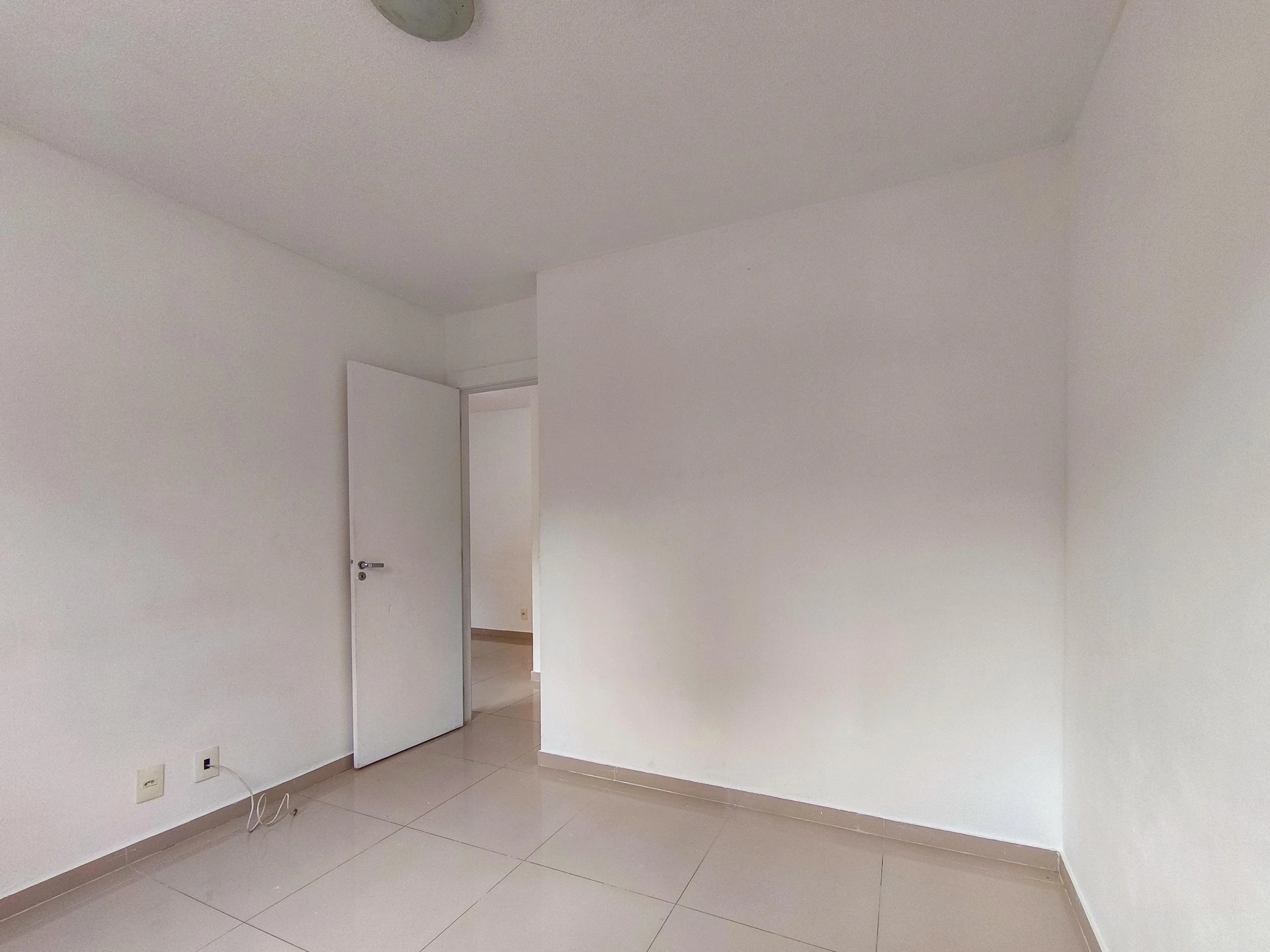 Apartamento de 2 quartos em condomínio com piscina — photo 34