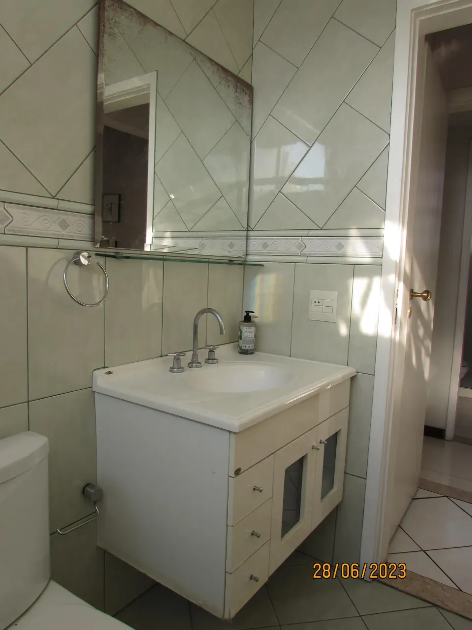 Apartment with 3 bedrooms and open-plan kitchen — photo 19