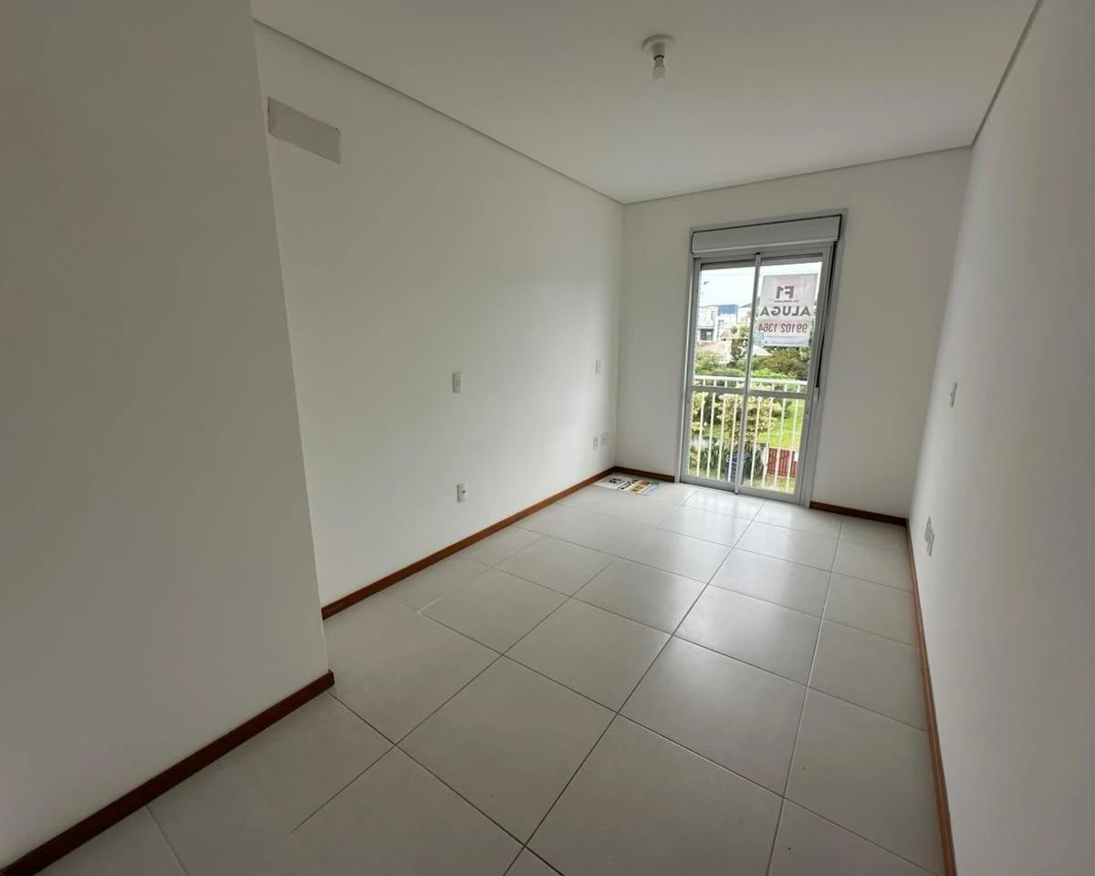 Балкон с грилем и 2 спальни: квартира 71 м² — photo 10