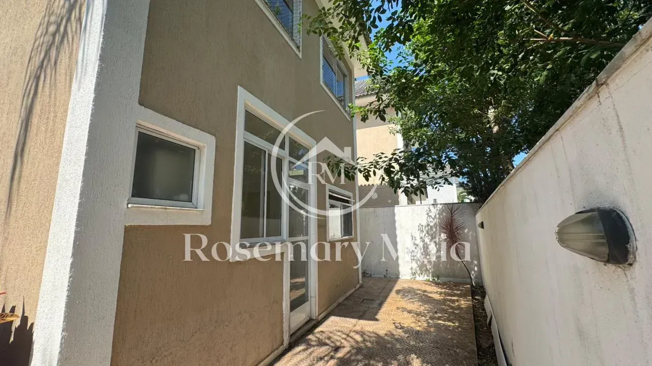 House for rent with 4 bedrooms and 5 bathrooms and balcony — photo 25