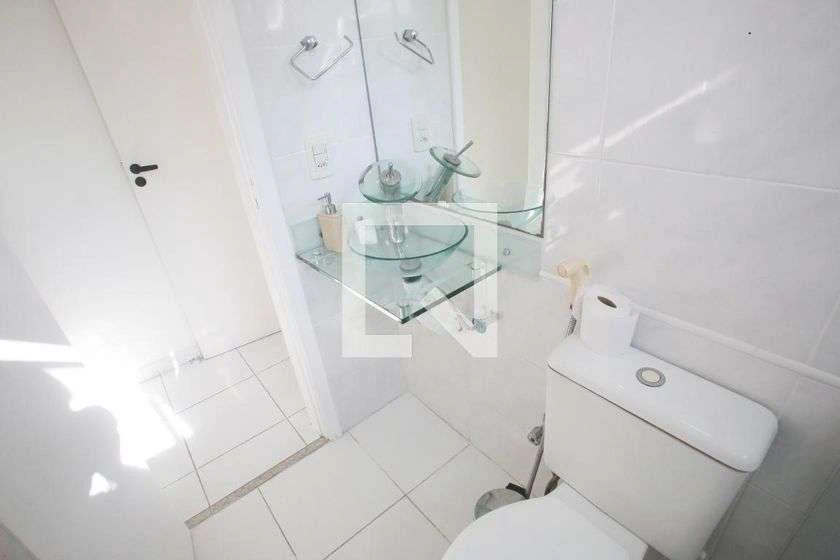 Departamento de 2 dormitorios con balcón cerrado con vidrio — photo 24